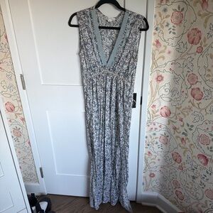 Floral Sleeveless Maxi Dress